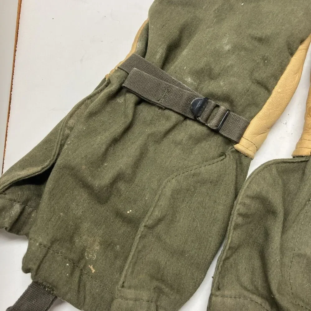 Vintage 1983 US Military M-1965 Cold Weather Trigger Finger Mitten Shells -Large